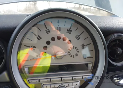 2009 Mini Cooper Clubman from USA, damaged, VIN WMWML335X9TX36020